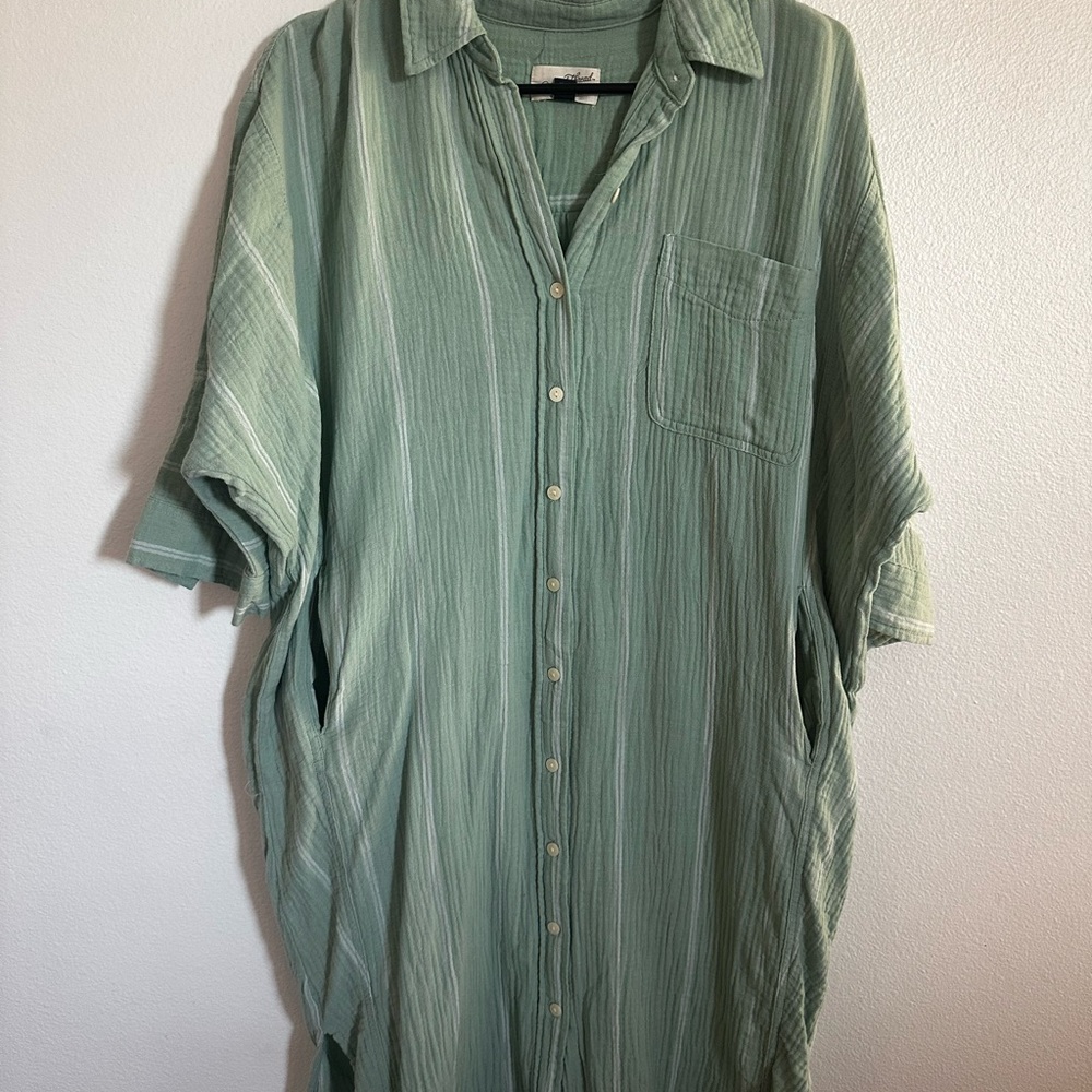 Universal Thread Green women’s Dress